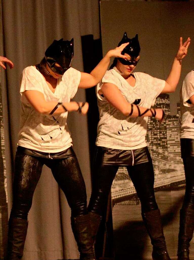 Auftritt mit Catwoman-Maske: Die Gruppe "Patchwork" aus Weisweil