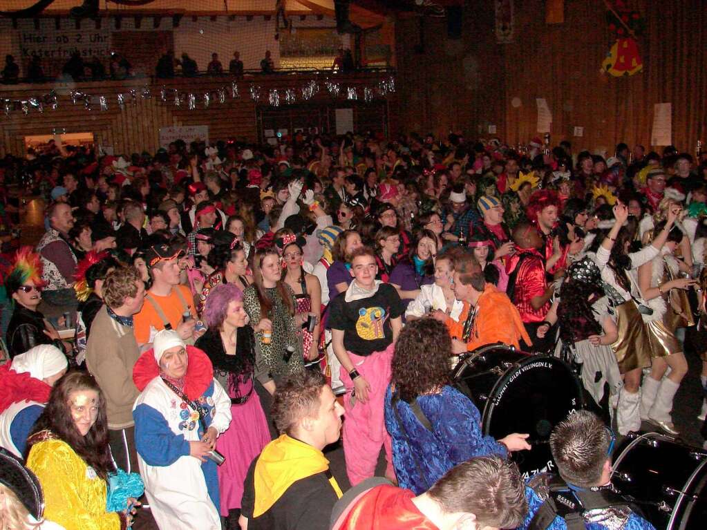 Volles Haus: Super Stimmung herrschte beim Hexenball am Samstag in der Unadinger Brgerhalle.