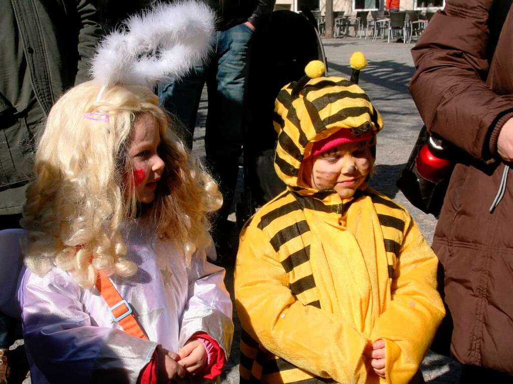 Schnstes Wetter hatten am Rosenmontag die Kinder, die gern an der Fasnacht teilnahmen.