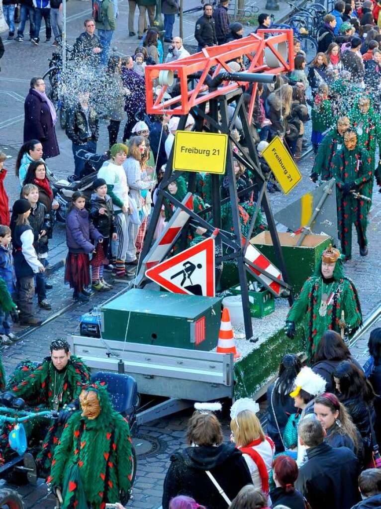 Der Hhepunkt der Freiburger Straenfasnet: Der Umzug am Montag