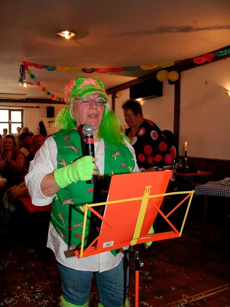 Witzbold Waltraud Fesenmaier gab deftigste Gags zum Besten Witzbold Waltraud Fesenmaier gab deftigste Gags zum Besten