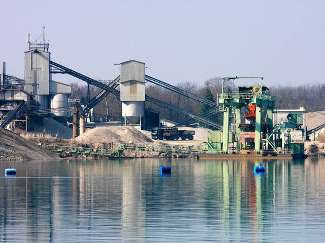 Die Erweiterungsplne der Hermann Pete... Baggersee sorgen fr  Gesprchsstoff.  | Foto: Meike Zorn