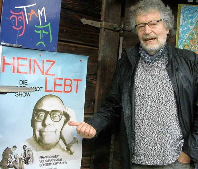 Mit der Heinz-Erhardt-Revue feiert Erw...rstag 20 Jahre Theater am Mhlenrain.   | Foto: Roswitha Frey