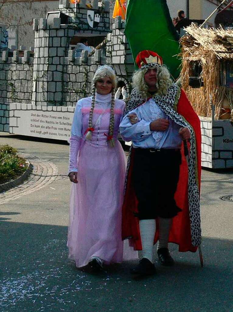 Der Umzug in Aldene. Der Umzug in Aldene.