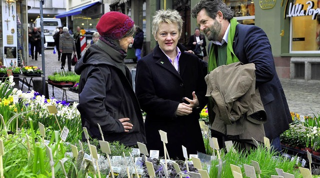 Renate Knast (mitte) mit Silvia Hferlin und Reinhold Pix   | Foto: kunz