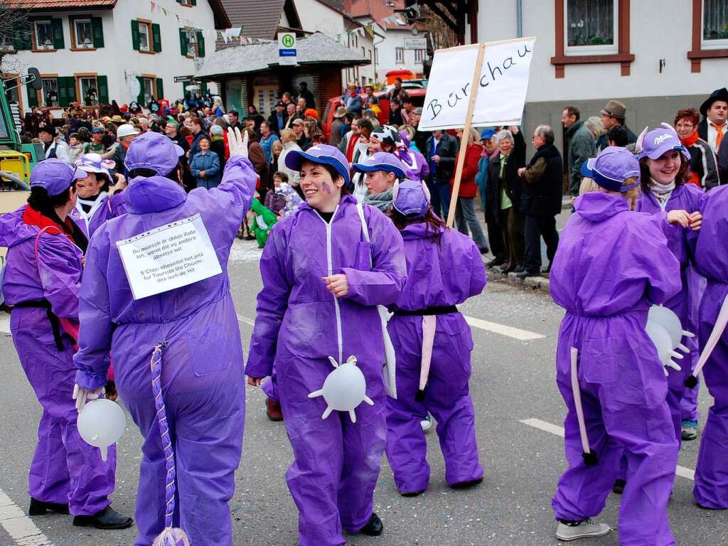 Bunt und heiter war der Buurefasnachtsumzug in Neuenweg