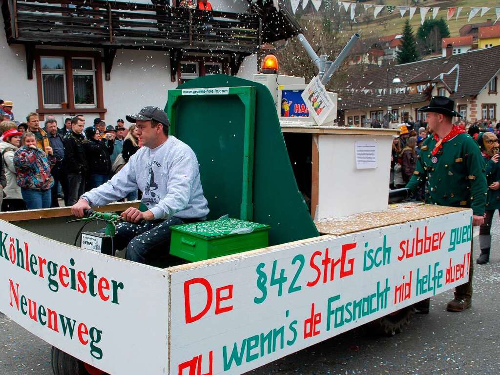 Bunt und heiter war der Buurefasnachtsumzug in Neuenweg