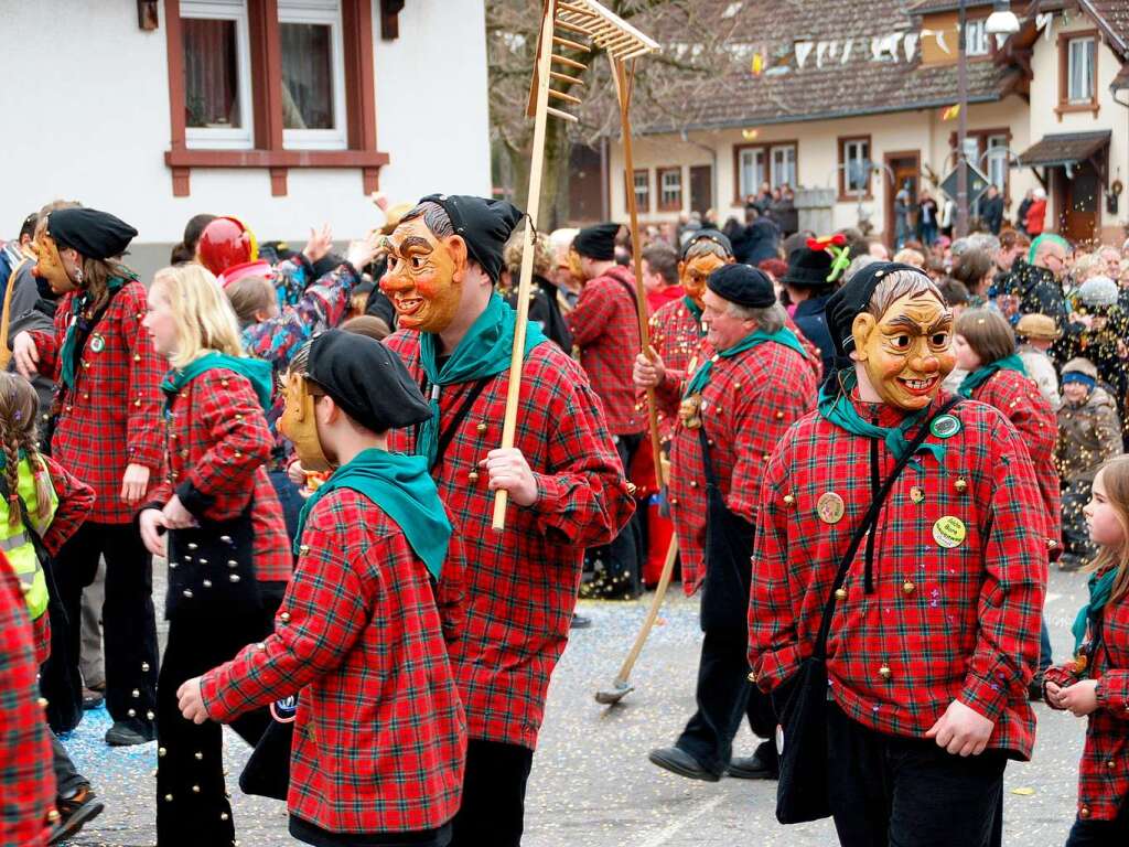 Bunt und heiter war der Buurefasnachtsumzug in Neuenweg