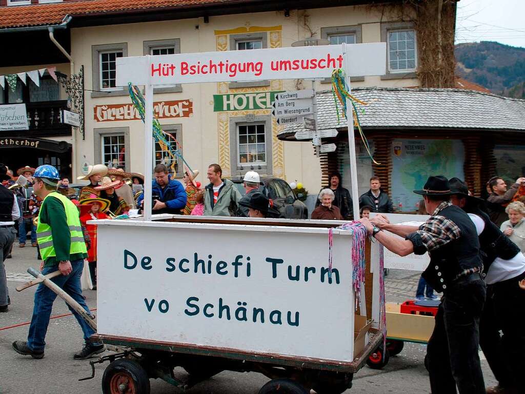 Bunt und heiter war der Buurefasnachtsumzug in Neuenweg