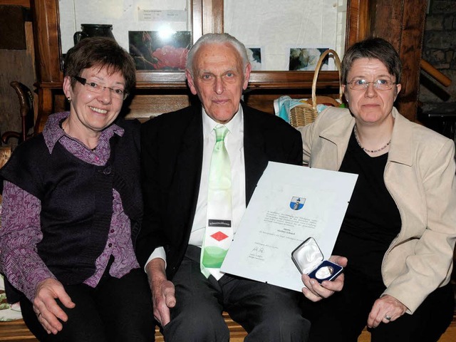 Herbert Scheuch (80) bekam von  Marian...lingen fr sein Lebenswerk  verliehen.  | Foto: Dietmar Noeske