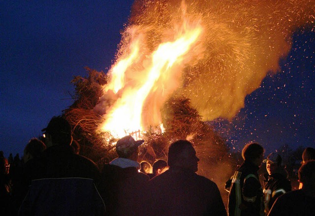 Das Fasnachtsfeuer soll auch in den ko...und Termin sind aber weiterhin offen.   | Foto: Cremer