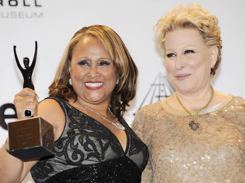 Bette Midler, Laudatorin von Darlene Love