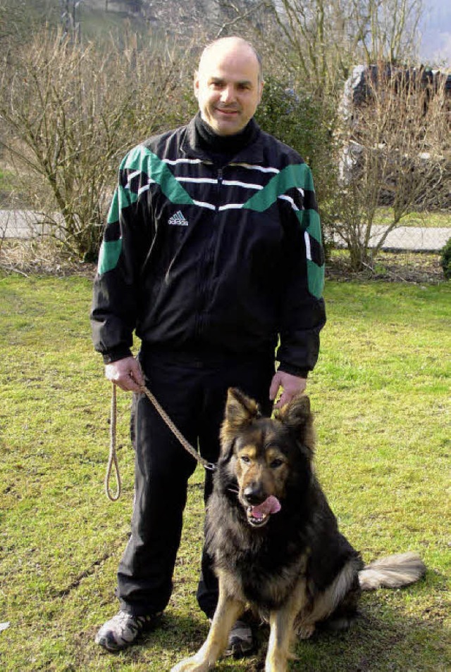 Hat sich fr die Landesausscheidung zu...k Stiefvater mit &#8222;Quinto&#8220;.  | Foto: Eberhard Gro