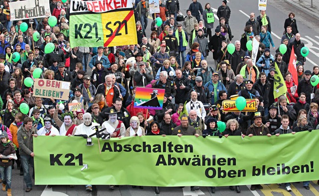 Auch Stuttgart-21-Gegner demonstrierte...r das Abschalten von Atomkraftwerken.  | Foto: dpa