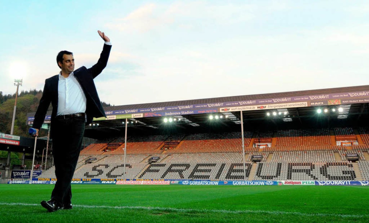 Tsch�ss, Freiburg: Robin Dutt wechselt zum Saison-Ende nach Leverkusen.  | Foto: dpa