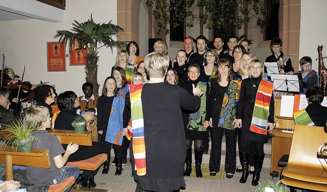 Konzert der Musikinitiative Weisweil: ...ammerkonzert Lieder auf Suaheli sang.   | Foto: Ilona Hge