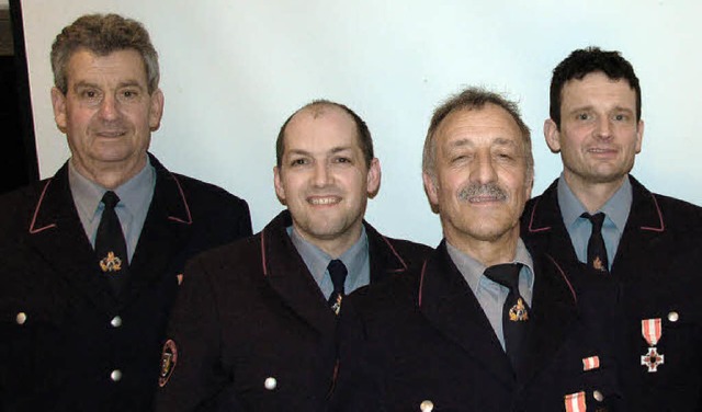 Im aktiven Feuerwehrdienst vom Innenmi... 40 Jahre und Rolf Gro fr 25 Jahre.   | Foto: Pia Grttinger