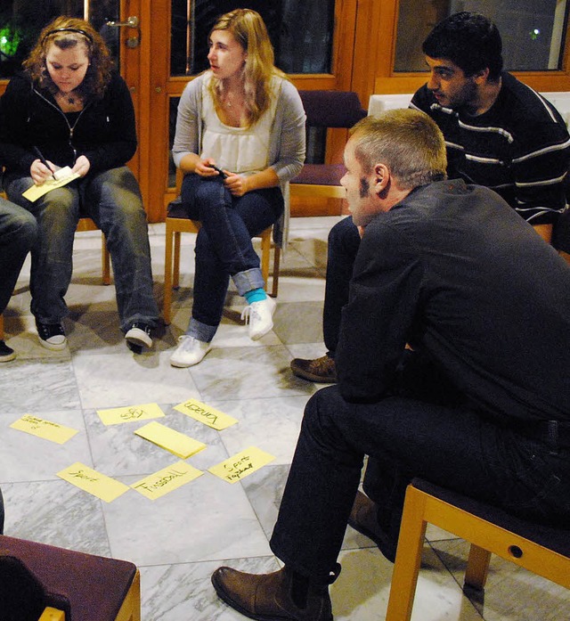 Kopfarbeit in der Zukunftswerkstatt   | Foto: Ehrlich