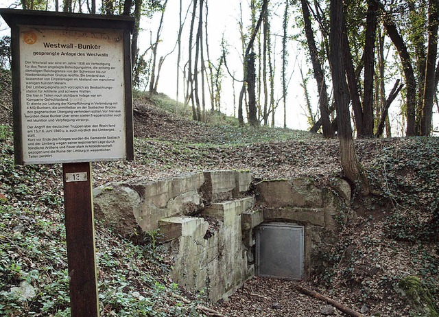 Westwall-Bunkerreste unter der Limburg bei Sasbach.   | Foto: Haberer