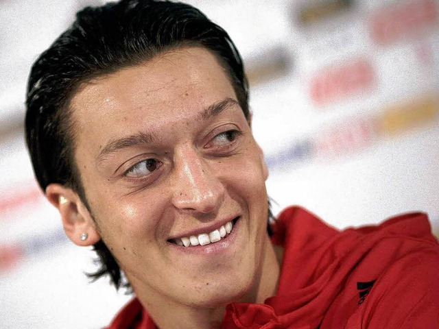 In Spanien jetzt ein Superstar: Mesut zil  | Foto: dpa