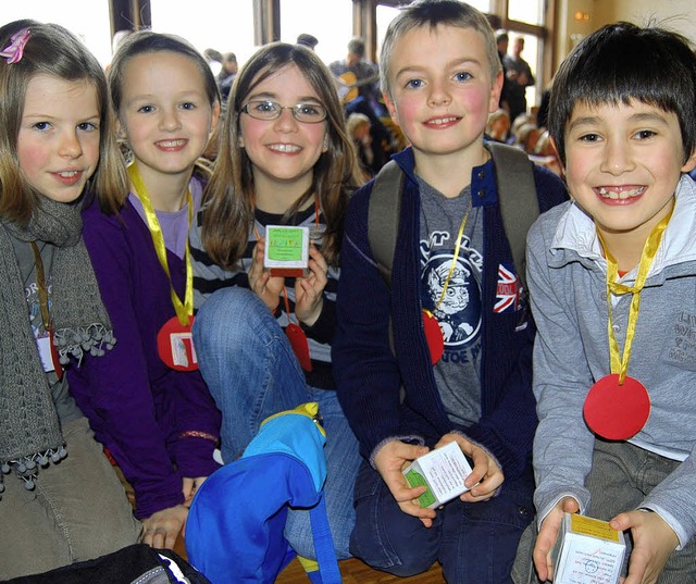 Luise, Marie, Benita, Angelo und Jonas... beim Kinderbibeltag gebastelt hatten.  | Foto: Antonia Felber