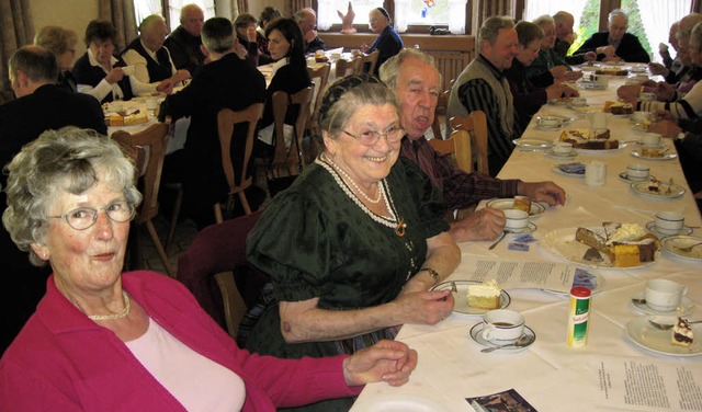 Szene beim Kaffeeplausch im Siegelauer &quot; Bren&quot;  | Foto: Gnter Bank