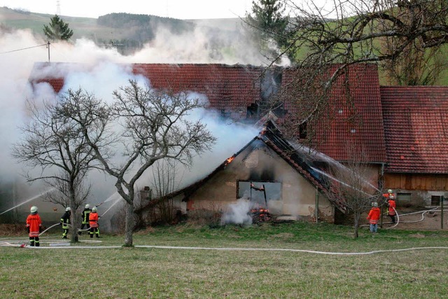 Ein Brand ist  am Samstagnachmittag im...#8220; in Untermettingen ausgebrochen.  | Foto: Birgit Rde