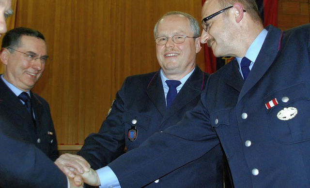 Kommandotrio der Feuerwehr: Kommandant...treule und Dietmar Mller (von links)   | Foto: Ralf Staub