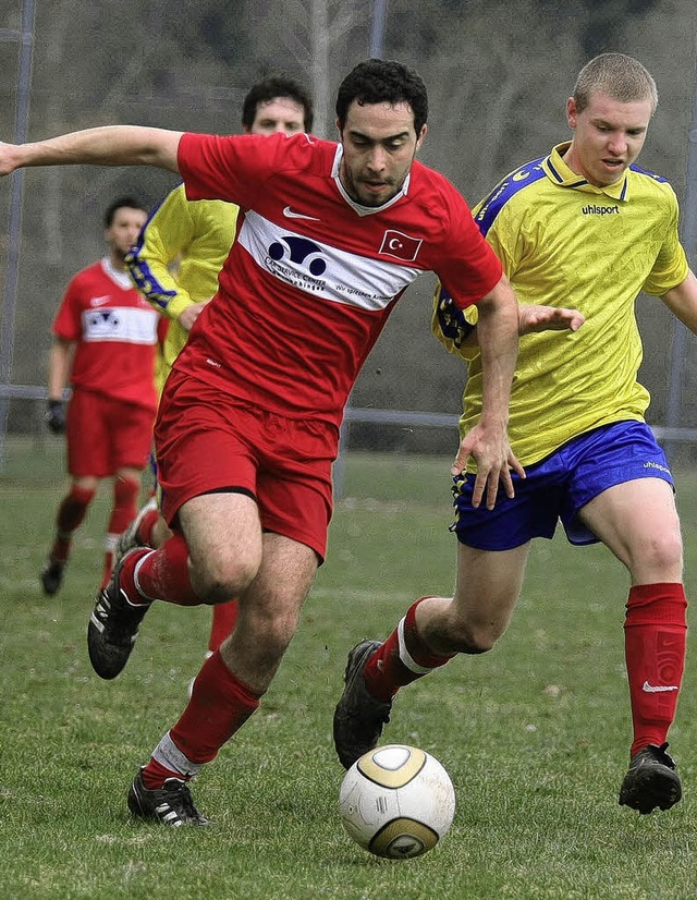 Nicht zu bremsen waren die trkischen ...ei ihrem 4:1-Erfolg in Pfaffenweiler.   | Foto: dieter Reinhardt