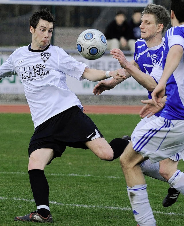 Eine der besseren Torchancen des SV We...Daniel Schuble, der nur knapp verzog.  | Foto: schn