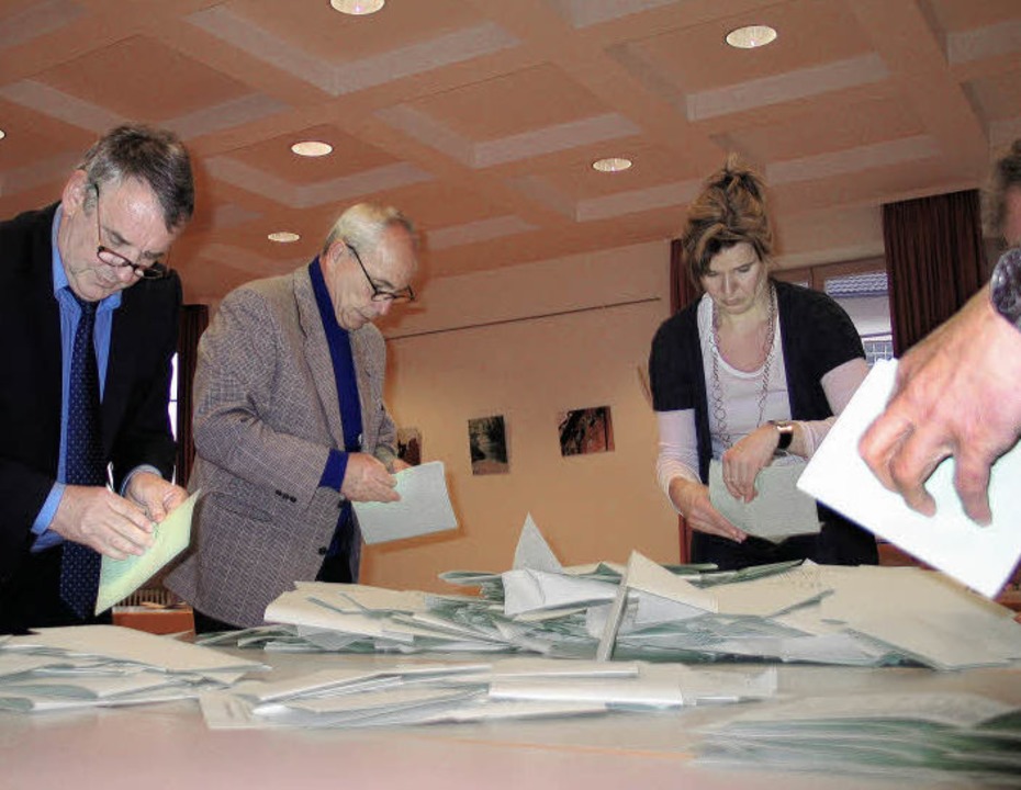 Mehr als 1000 Stimmen hatte die Wahlko...information in Löffingen auszuzählen.   | Foto: Martin Wunderle
