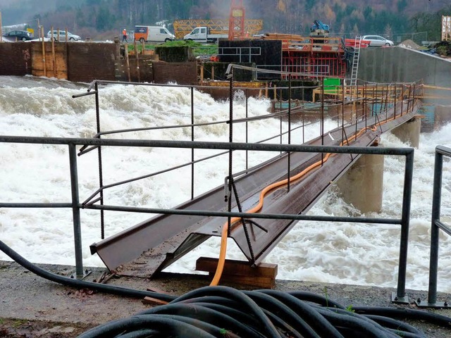 Nur noch auf 300 Meter zu angeln: Durc...k  kommt es zu Eintrbungen im Wasser.  | Foto: sattelberger