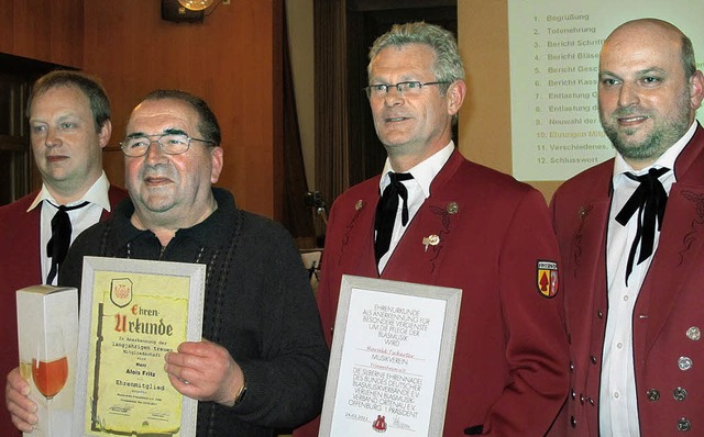 Ehrungen beim Musikverein Friesenheim ...Harald Tscherter und  Markus Rottler.   | Foto: Stefan Phler