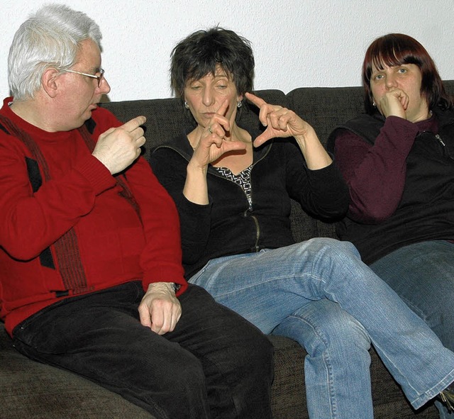 Thomas Blum, Silvia Oppel und  Brigitte Wittich (Mitte)   | Foto: Ounas-Krusel