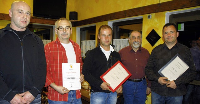 Ehrungen beim SC Kiechlinsbergen: Von ...ngel, Otmar Landerer und Georg Meyer.   | Foto: Roland Vitt