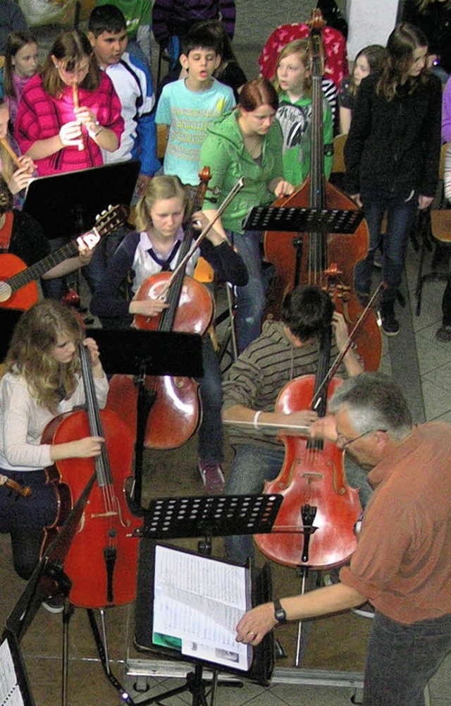 Snger und Instrumentalisten mssen  k...Dieses Foto entstand bei einer Probe.   | Foto: BZ