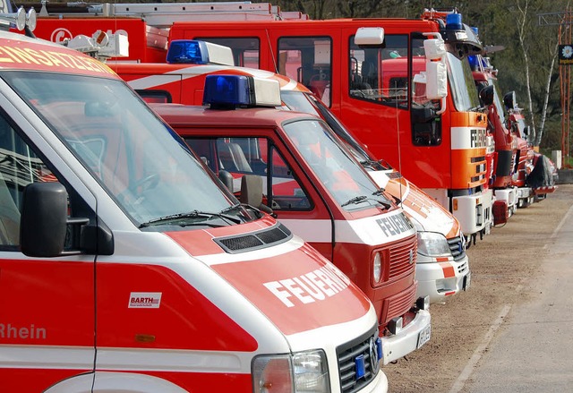 Sind teuer &#8211; und manchmal vielleicht zu teuer: Feuerwehrautos   | Foto: Lauber