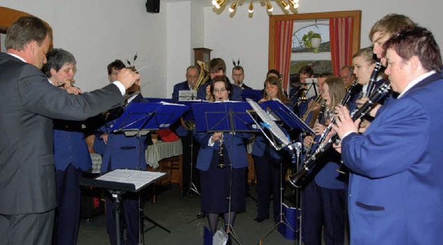 Ganz im Zeichen der Musik stand der 10...e natrlich zwei seiner Kompositionen.  | Foto: Binner-schwarz