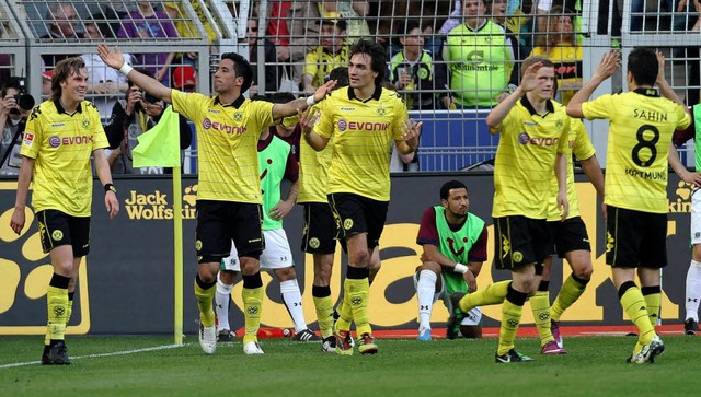 Dortmund feiert sich dem Titel entgegen.  | Foto: dapd
