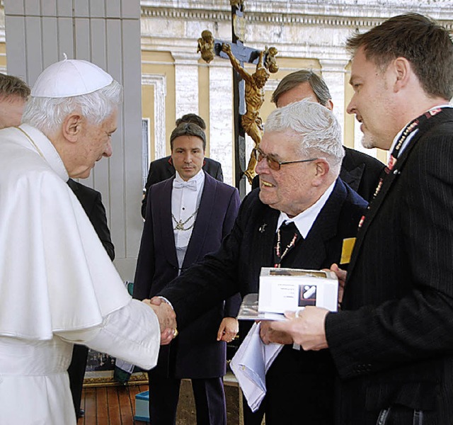 Bei der Papstaudienz  konnten  Pfarrer...ich mit Papst Benedikt XVI. sprechen.   | Foto: ZVG