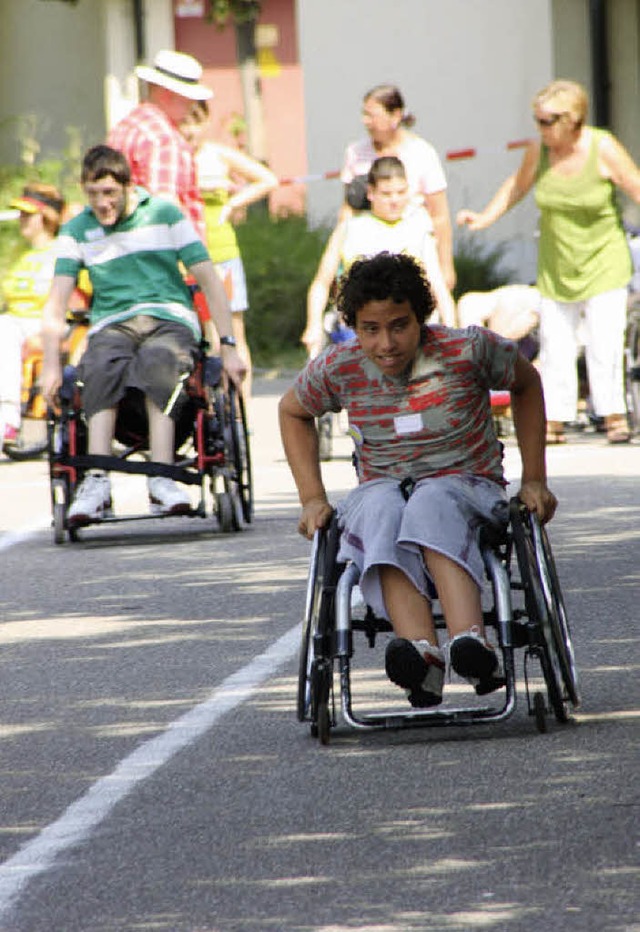 Eltern mssen fr Zivis einspringen, wie hier beim Sporttag.  | Foto: Schule