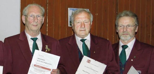 Schon  50 beziehungsweise 40 Jahre dab...terer und Friedolin Siegel (von links)  | Foto: Pia Grttinger