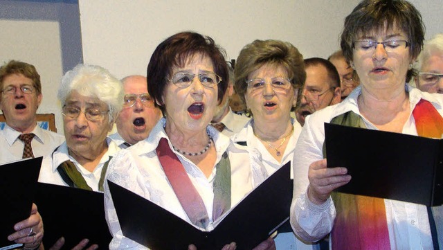 Mitreiendes Programm &#8211; der Gesangverein Karsau begeistert.   | Foto: Ingrid Arndt