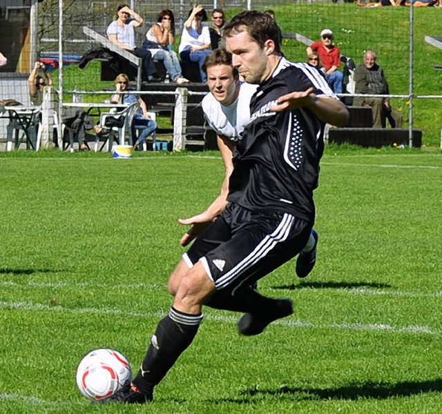 ....den Tobias Gbel verwandelt.  | Foto: Claus Zimmermann