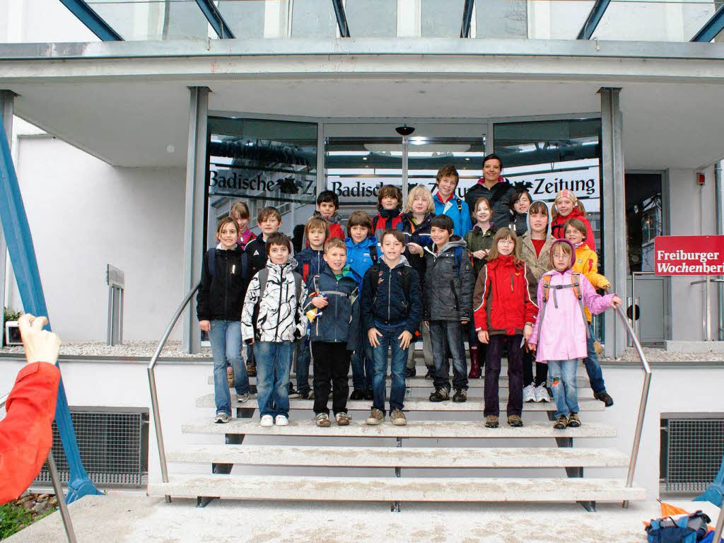 Die Klasse 4a der Emil-Thoma Grundschule aus Freiburg mit ihrer Lehrerin Jutta Scheer