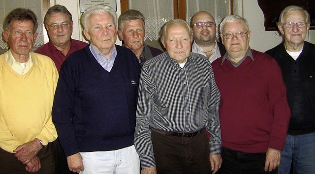 Fr 60 Mitgliedsjahre beim Fuballclub...nner in der Jahresversammlung geehrt.   | Foto: Wolfgang Meyer