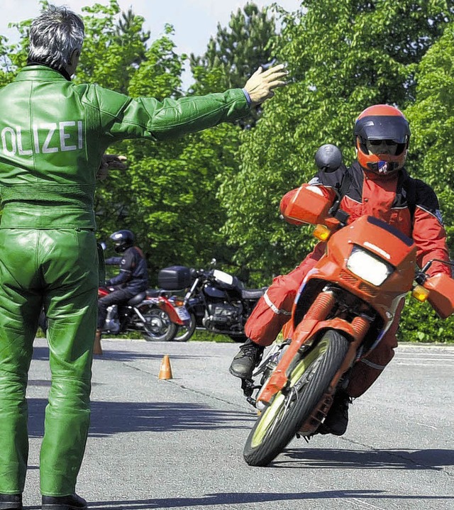 Acht verunglckte Motorradfahrer sind ...erem Seh- und Reaktionstests anbieten.  | Foto: dpa