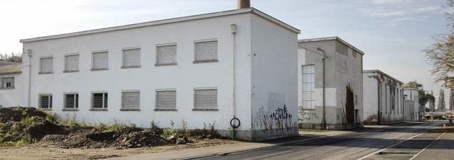 Weichen einer Wohnbebauung: Die teilwe...roduktionsgebude der Ramie-Seiler AG.  | Foto: Gerhard Walser