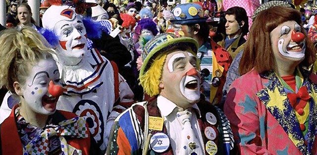 Immer im Frhjahr steigt in Bognor die &#8222;Clowns-Convention&#8220;   | Foto: Clevett