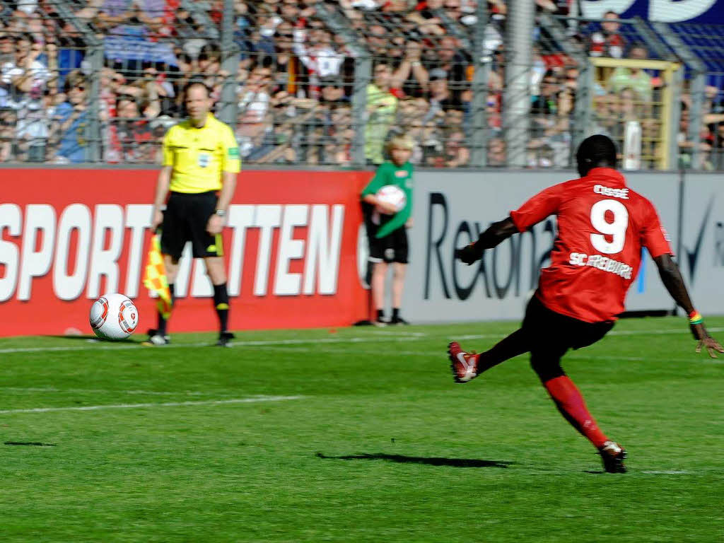 Die TSG 1899 Hoffenheim war beim Sportclub Freiburg zu Gast. Die TSG 1899 Hoffenheim war beim Sportclub Freiburg zu Gast.